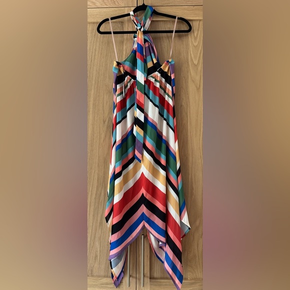 Laundry By Shelli Segal Colorful halter dress with asymmetrical hem - Picture 3 of 4